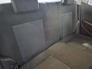 Volkswagen Polo Vivo 1.6 Comfortline TIP - Image 15