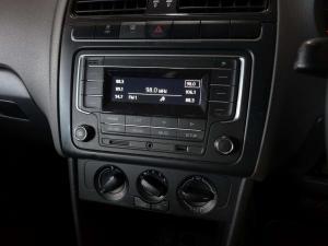 Volkswagen Polo Vivo 1.6 Comfortline TIP - Image 17