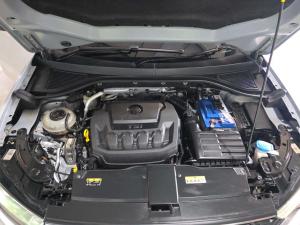 Volkswagen T-ROC 2.0 TSI 4M R-LINE DSG - Image 19
