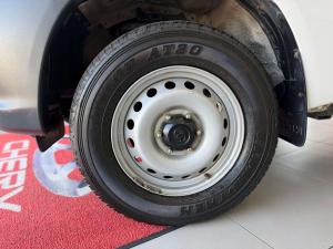 Toyota Hilux 2.4 GD-6 RB SRS/C - Image 9