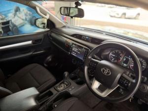 Toyota Hilux 2.4 GD-6 Raider 4X4 automaticD/C - Image 11