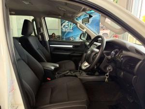 Toyota Hilux 2.4 GD-6 Raider 4X4 automaticD/C - Image 18