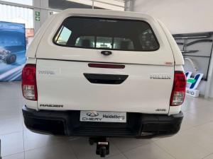 Toyota Hilux 2.4 GD-6 Raider 4X4 automaticD/C - Image 4