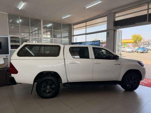 Toyota Hilux 2.4 GD-6 Raider 4X4 automaticD/C - Image 5
