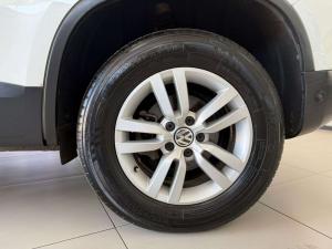 Volkswagen Tiguan 1.4 TSi B/MO TREN-FUN - Image 10