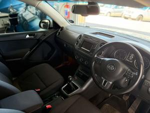 Volkswagen Tiguan 1.4 TSi B/MO TREN-FUN - Image 12