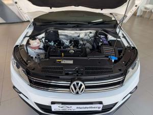 Volkswagen Tiguan 1.4 TSi B/MO TREN-FUN - Image 8