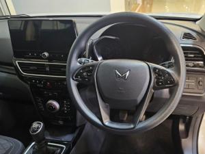 Mahindra XUV 3XO 1.2T MX3 manual - Image 11