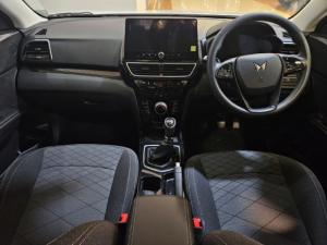 Mahindra XUV 3XO 1.2T MX3 manual - Image 13