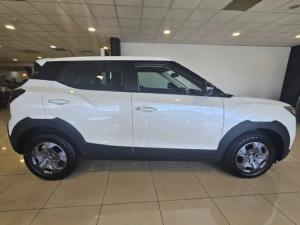 Mahindra XUV 3XO 1.2T MX3 manual - Image 2