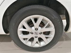 Nissan Almera 1.5 Acenta auto - Image 8