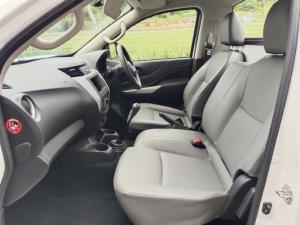 Nissan Navara 2.5DDTi single cab XE - Image 9