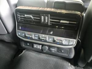 Toyota Land Cruiser 300 3.5T ZX - Image 11