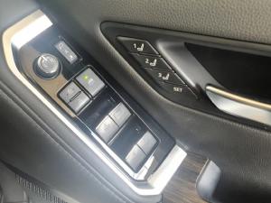 Toyota Land Cruiser 300 3.5T ZX - Image 18