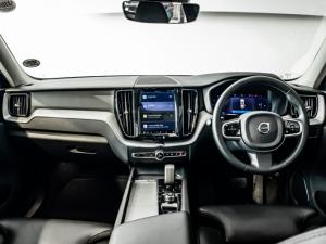 Volvo XC60 B5 AWD Plus Dark - Image 11