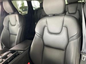 Volvo XC60 B5 AWD Plus Dark - Image 14
