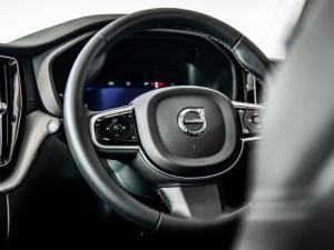 Volvo XC60 B5 AWD Plus Dark - Image 15