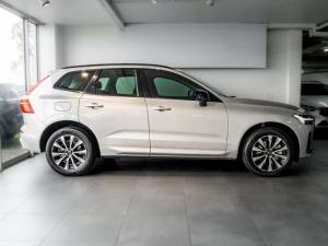Volvo XC60 B5 AWD Plus Dark - Image 16