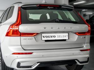 Volvo XC60 B5 AWD Plus Dark - Image 9