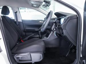 Volkswagen Polo hatch 1.0TSI - Image 14