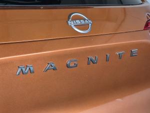 Nissan Magnite 1.0 Visia auto - Image 12