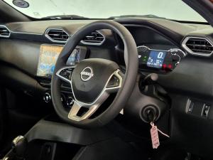 Nissan Magnite 1.0 Visia auto - Image 16
