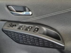 Nissan Magnite 1.0 Visia auto - Image 26