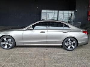 Mercedes-Benz C-Class C200 Avantgarde - Image 4