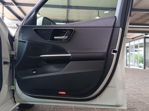 Mercedes-Benz C-Class C220d Avantgarde - Image 9