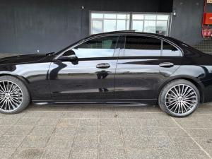 Mercedes-Benz C-Class C220d Avantgarde - Image 4