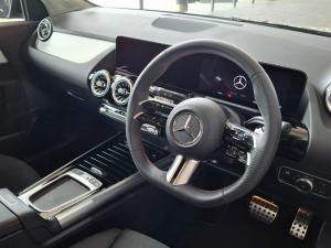 Mercedes-Benz GLA GLA200 Progressive - Image 8