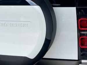 Land Rover Defender 110 D350 X-Dynamic HSE - Image 14