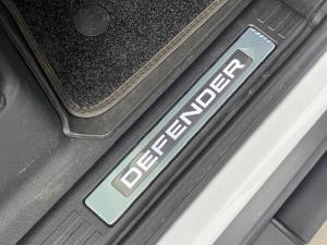 Land Rover Defender 110 D350 X-Dynamic HSE - Image 16