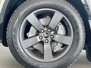 Land Rover Defender 110 D350 X-Dynamic HSE - Image 17