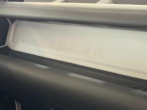 Land Rover Defender 110 D350 X-Dynamic HSE - Image 7