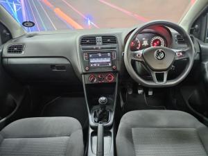 Volkswagen Polo Vivo hatch 1.4 Comfortline - Image 9