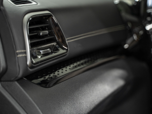 Mahindra XUV 3XO 1.2T AX7L - Image 17