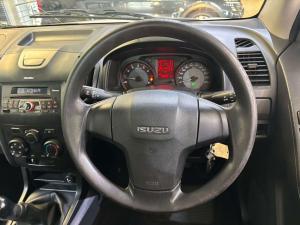 Isuzu D-Max 250 double cab 4x4 Hi-Ride - Image 14