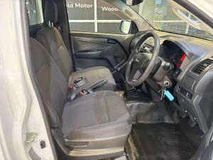 Isuzu D-Max Gen 6 250 single cab Fleetside safety - Image 11