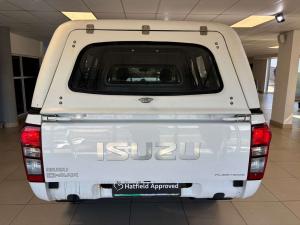 Isuzu D-Max Gen 6 250 single cab Fleetside safety - Image 8