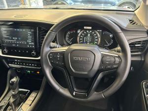 Isuzu mu-X 3.0TD LSE - Image 15