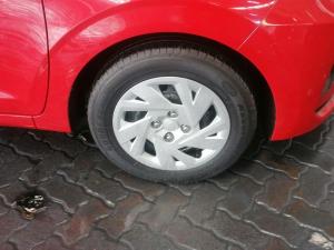 Hyundai Grand i10 1.0 Premium hatch - Image 12