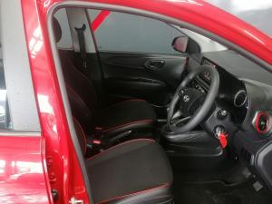 Hyundai Grand i10 1.0 Premium hatch - Image 14