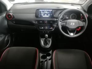Hyundai Grand i10 1.0 Premium hatch - Image 19