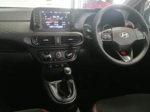 Hyundai Grand i10 1.0 Premium hatch - Image 20