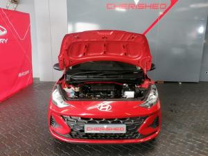 Hyundai Grand i10 1.0 Premium hatch - Image 6
