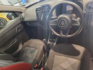 Renault Kwid 1.0 Techno manual - Image 4