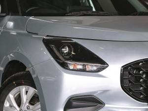 Suzuki Swift 1.2 GL+ auto - Image 4