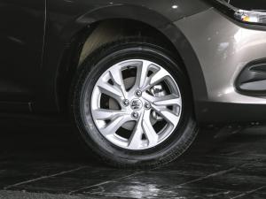 Suzuki Swift 1.2 GL+ auto - Image 16