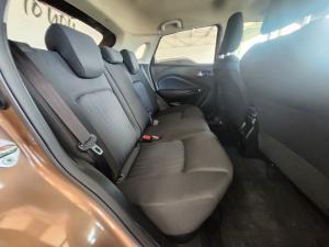 Toyota Starlet 1.5 XR manual - Image 13